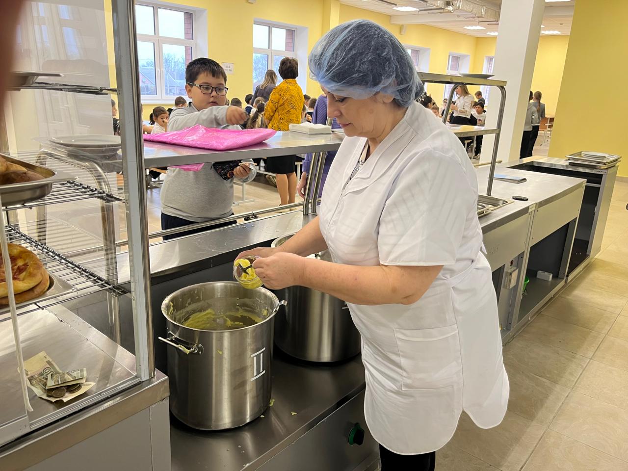Работа бракеражной комиссии.